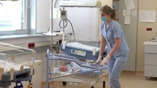 U Općoj bolnici "Prim. dr. Abdulah Nakaš" rođene dvije, na UKC Tuzla 11 beba