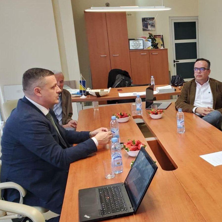 Ministar Mijatović u posjeti Gradačcu i Čeliću: Ovakve firme su motor bh. privrede