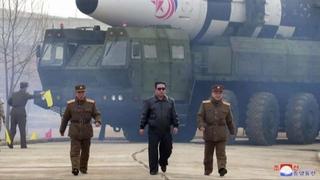 Kim Jong Un nadgledao probno ispaljivanje iz "tehnički ažuriranog" višecjevnog raketnog sistema
