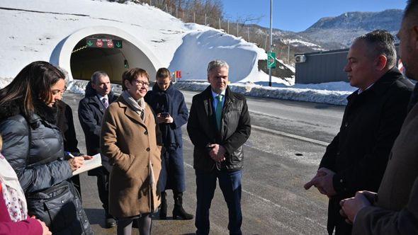 Voloder posjetio tunel Ivan sa predsjednicom EBRD-a i ambasadorom EU - Avaz