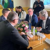 Satler u Tuzli: Kantoni mogu odigrati značajnu ulogu u procesu evropskih integracija BiH
