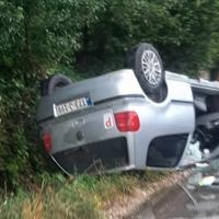 Teška nesreća kod Kiseljaka: Djevojka automobilom sletjela s kolovoza, hitno prevezena u Sarajevo