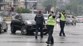 Policija u Sarajevu uručila 476 prekršajnih naloga: Iz saobraćaja isključeno 16 pijanih vozača