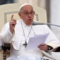 Papa Franjo apelovao na ljude širom svijeta da "ne zatvaraju svoja srca usred tolikih ratova"