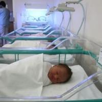 U Kantonalnoj bolnici "Dr. Irfan Ljubijankić" rođene tri, na UKC Tuzla sedam beba