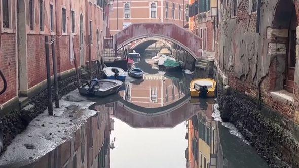Venecija: Neuobičajeno niska razina mora - Avaz