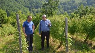 Ministar Marić posjetio poljoprivrednike u Željeznom polju kod Žepča