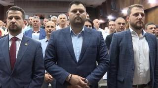 Gradonačelnik Nikšića o "srednjem prstu": Namještao sam kaiš i sat