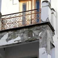 Centar glavnog grada se ruši: Do kada će fasade padati po građanima?