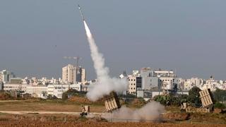 Skoro 100 raketa ispaljeno jutros iz Libana na Izrael
