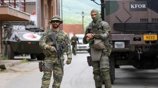 KFOR dobija pojačanje: 200 britanskih vojnika stiže na Kosovo