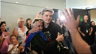 Baby Lasagna vratio se u Zagreb: Dočekali ga roditelji, prijatelji i hiljade fanova