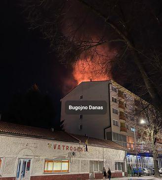 U Bugojnu se zapalila stambena zgrada - Avaz