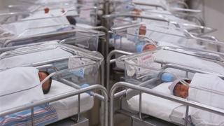 U Kantonalnoj bolnici "Dr. Irfan Ljubijankić" rođene tri, na UKC Tuzla bet beba
