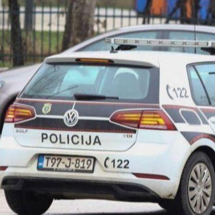 Nesreća kod Sarajeva: Sudarila se dva vozila, četiri osobe povrijeđene
