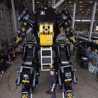 Japanci razvijaju robota nalik ''Gundamu'', cijena vrtoglava