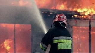 Izbio požar u velikoj rafineriji nafte u Indoneziji
