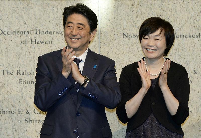 Svi je vole: Supruga japanskog premijera legendarno zeznula Trumpa