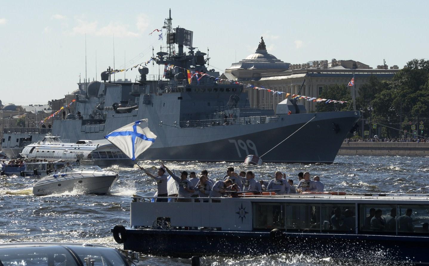 Demonstracija moći: Rusija proslavila Dan mornarice širom zemlje