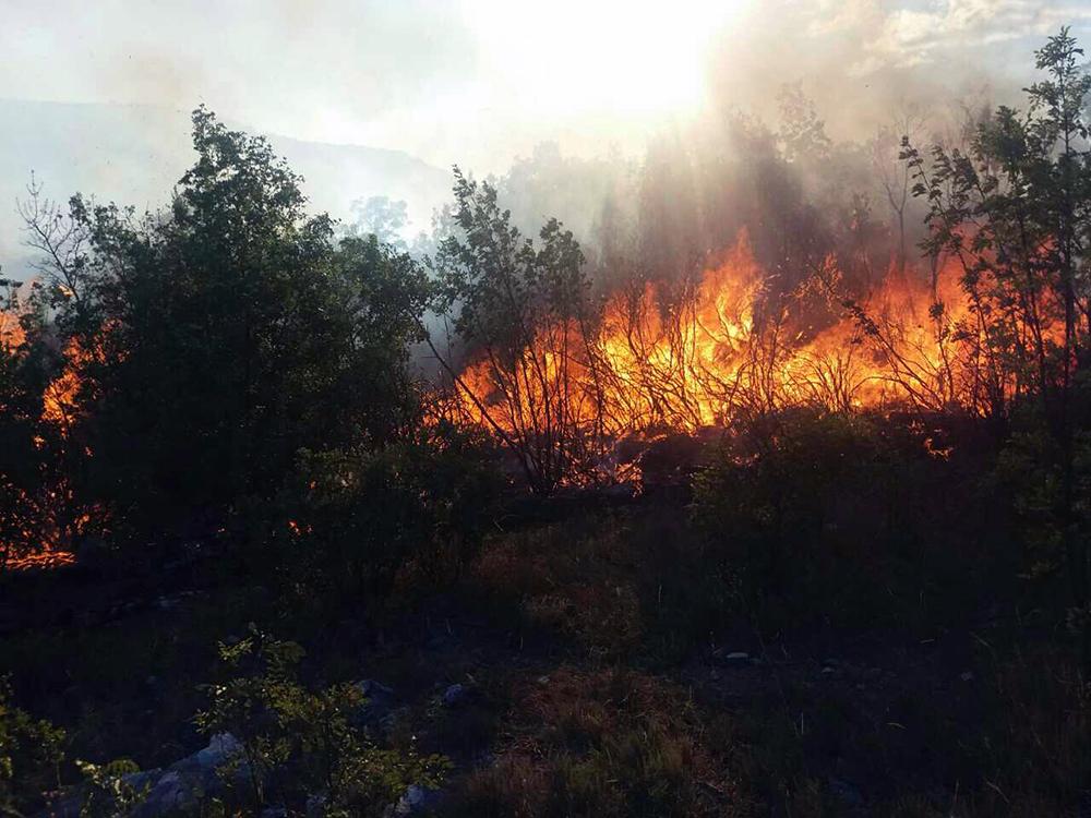 Katastrofalno stanje u Ljubinju: Veliki požar se širi prema selima