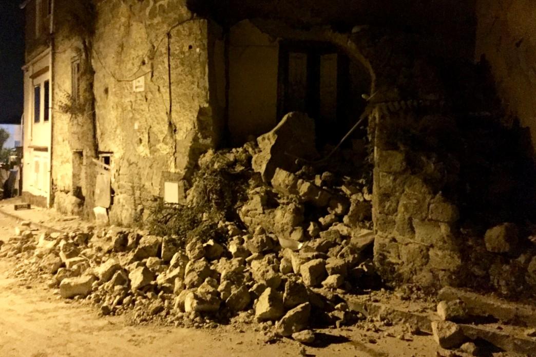 Izvučena sedmomjesečna beba ispod ruševina nakon potresa u Italiji