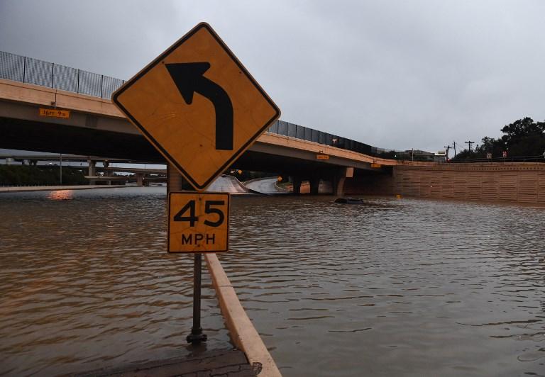 Houston se bori s neviđenim poplavama: Ugrožene hiljade ljudi, nadležni predložili evakuaciju