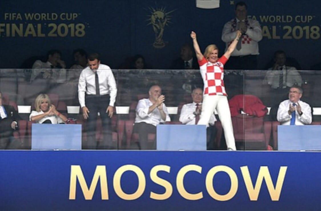 Grabar-Kitarović slavila izjednačujući gol, a Putin uživao u pogledu na hrvatsku predsjednicu