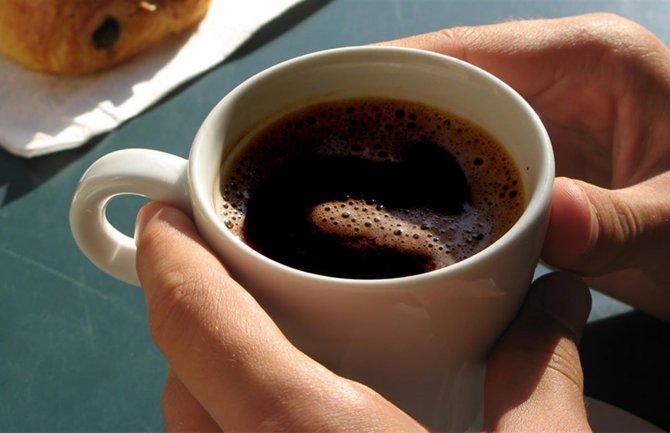 Južna Koreja zabranila kafu i energetska pića u školama