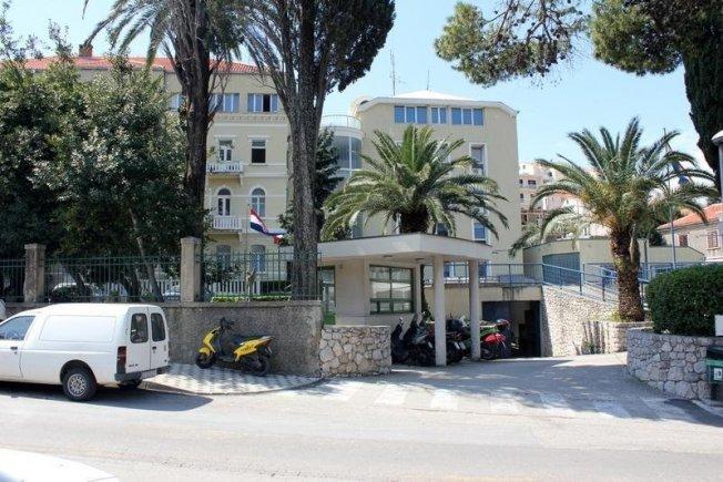 U Dubrovniku ukrao naušnice vrijedne 10.000 eura