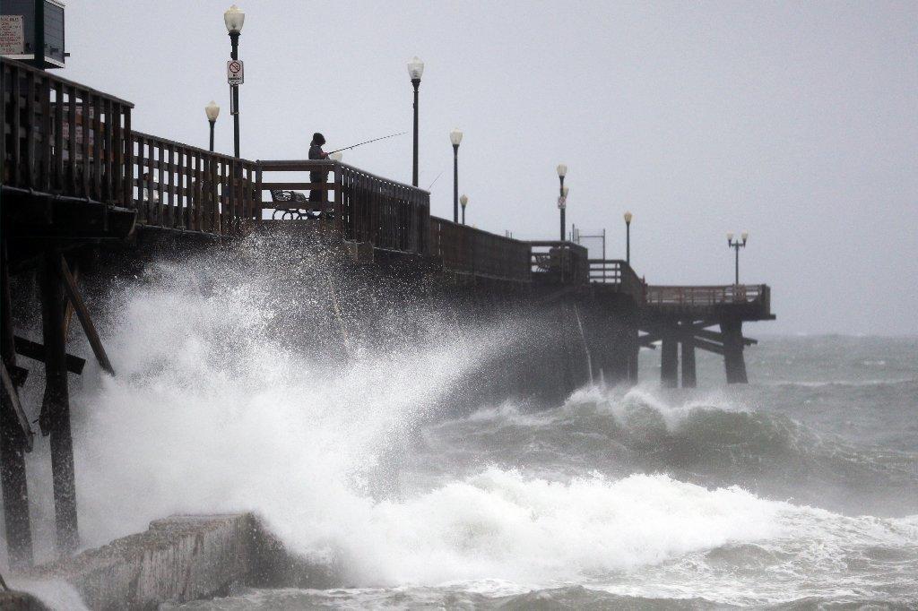 U Kaliforniji evakuacije zbog oluje sa Pacifika