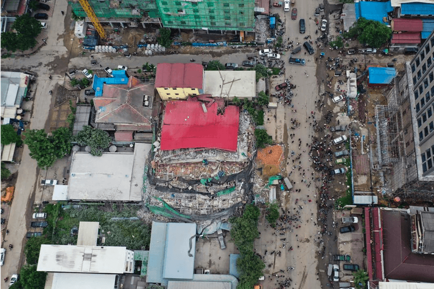 Srušila se zgrada u Kambodži: Najmanje 18 osoba poginulo