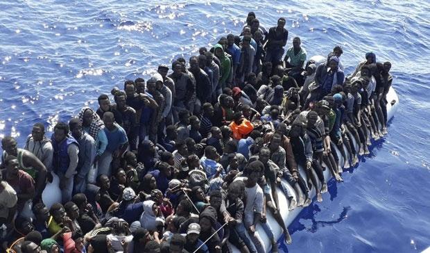 Sve više migranata na grčkim i španskim obalama: Stotine probilo graničnu ogradu u Ceuti