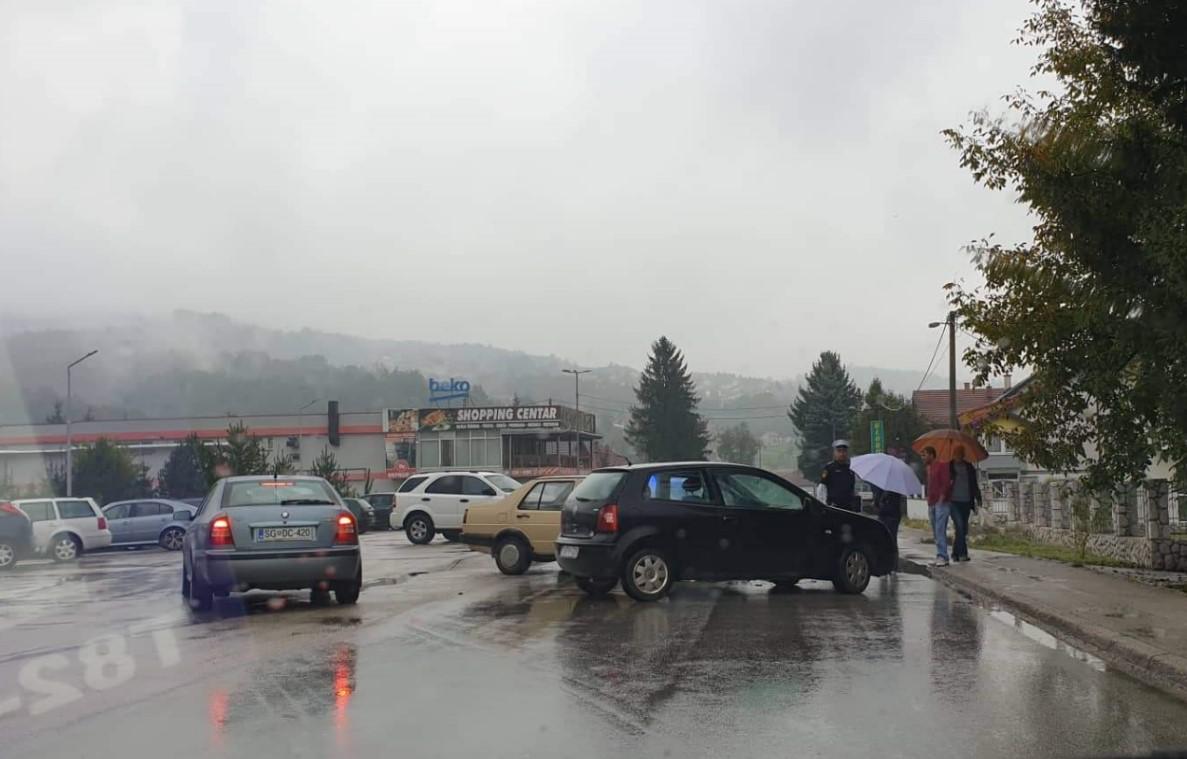 Sudar dva automobila u Zavidovićima, nije bilo povrijeđenih