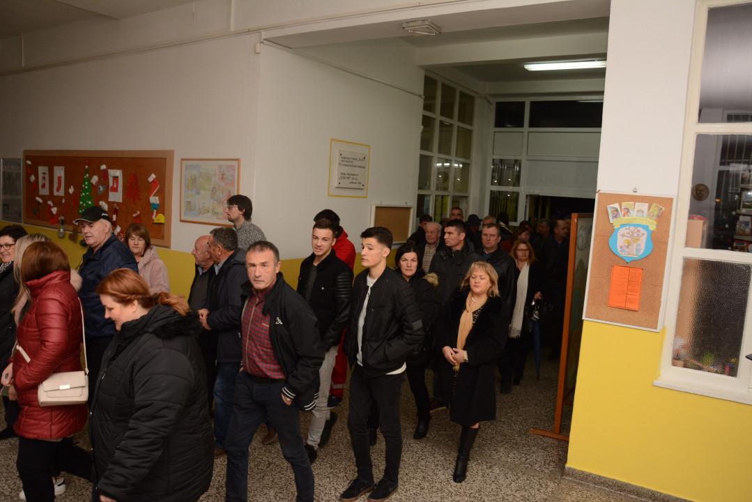 Velike gužve na biralištima u Mostaru