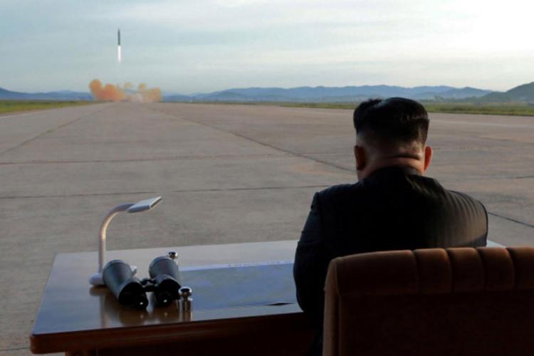 Sjeverna Koreja testirala veliki višecijevni raketni bacač