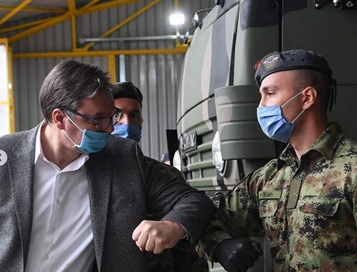 Vučić poručuje: Sve će da puca u oktobru