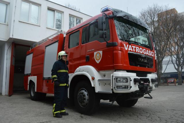 Požar ugasili pripadnici PVB Kantona Sarajevo - Avaz