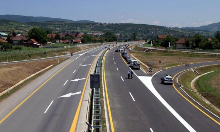 Normalizovan saobraćaj nakon nezgode na autoputu na petlji Butile