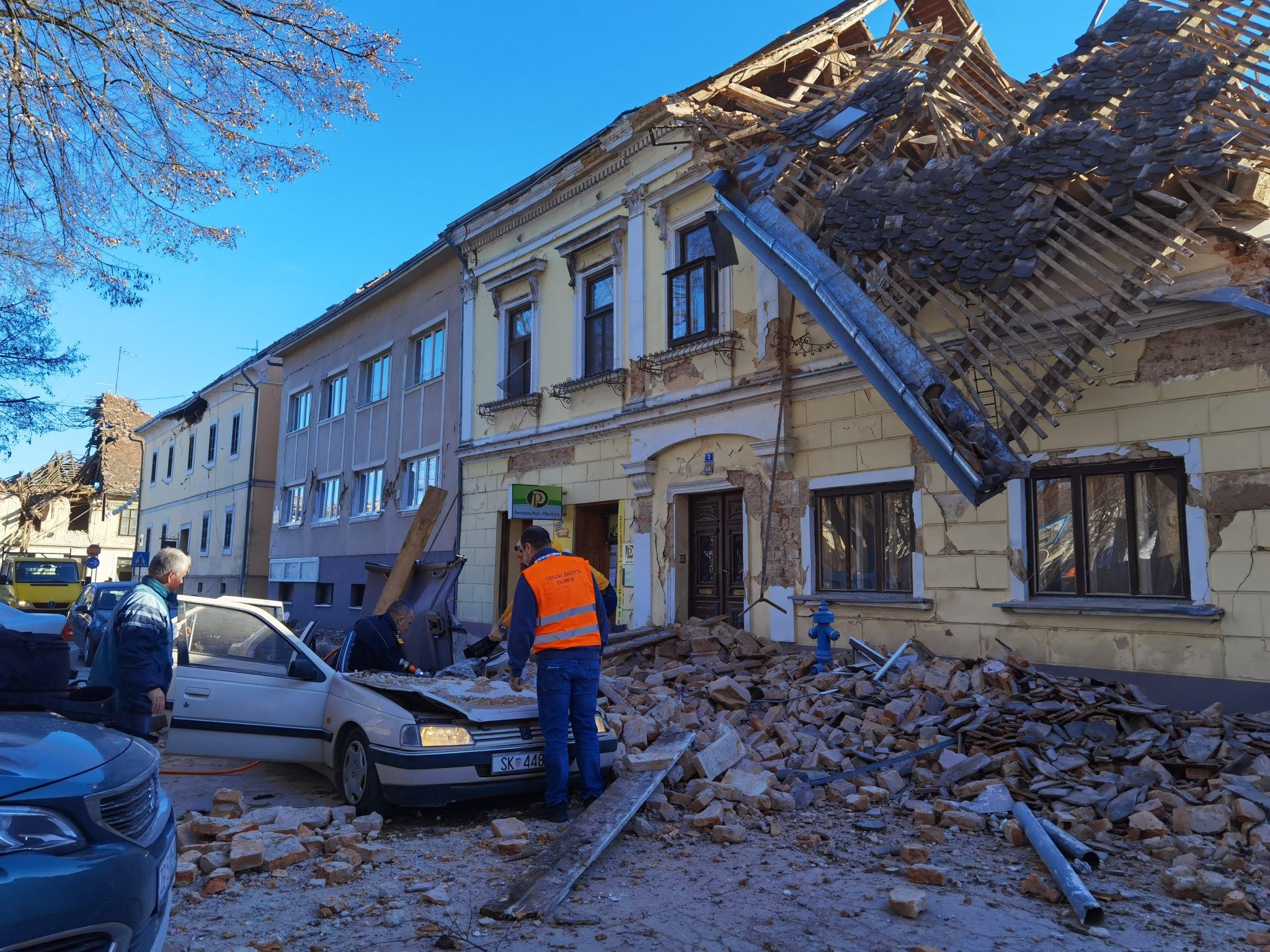 Dumbović zatražio hitnu pomoć: Pola grada je srušeno