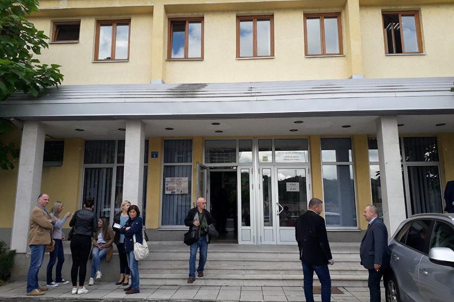 Tragedija u Milićima: Ubio komšiju pa presudio sebi