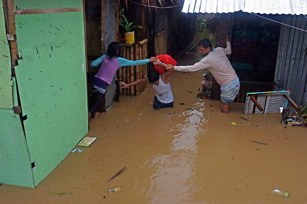 Tropska oluja pogodila Filipine: Više od 5.000 ljudi u privremenim skloništima