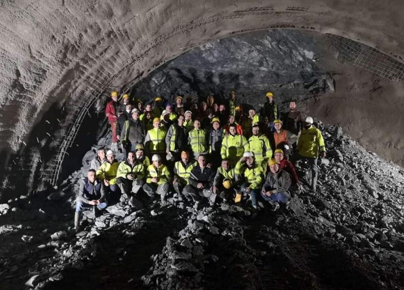 Radnici bh. kompanije "Euro-asfalt" probili tunel kroz Bjelasicu u Crnoj Gori