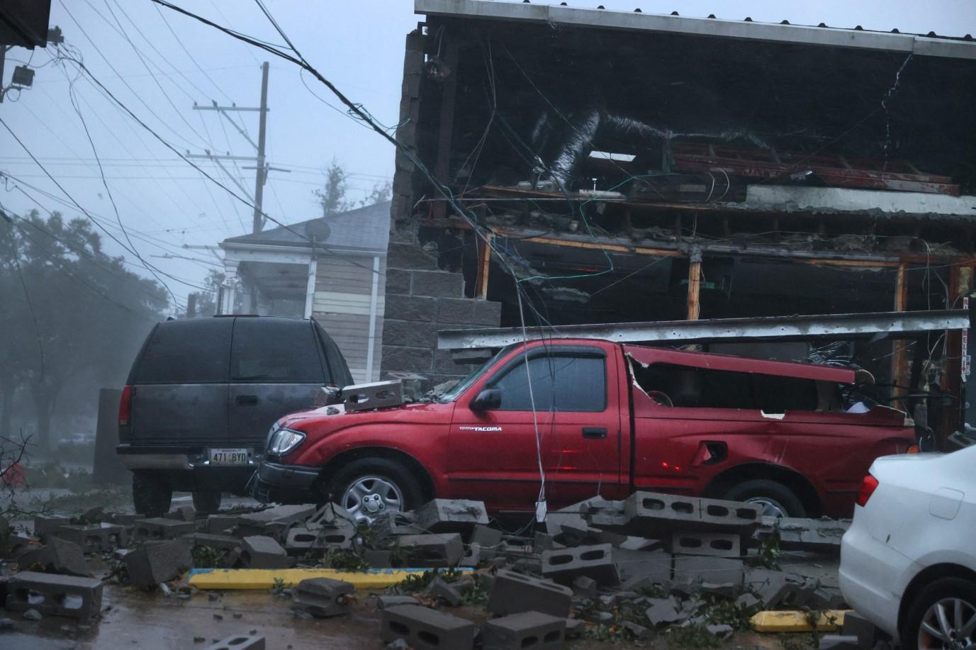 Uragan hara Luizijanom: Poginula najmanje jedna osoba, Bajden proglasio katastrofu