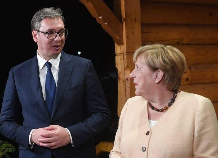 Vučić i Merkel: Oproštajna posjeta regionu - Avaz