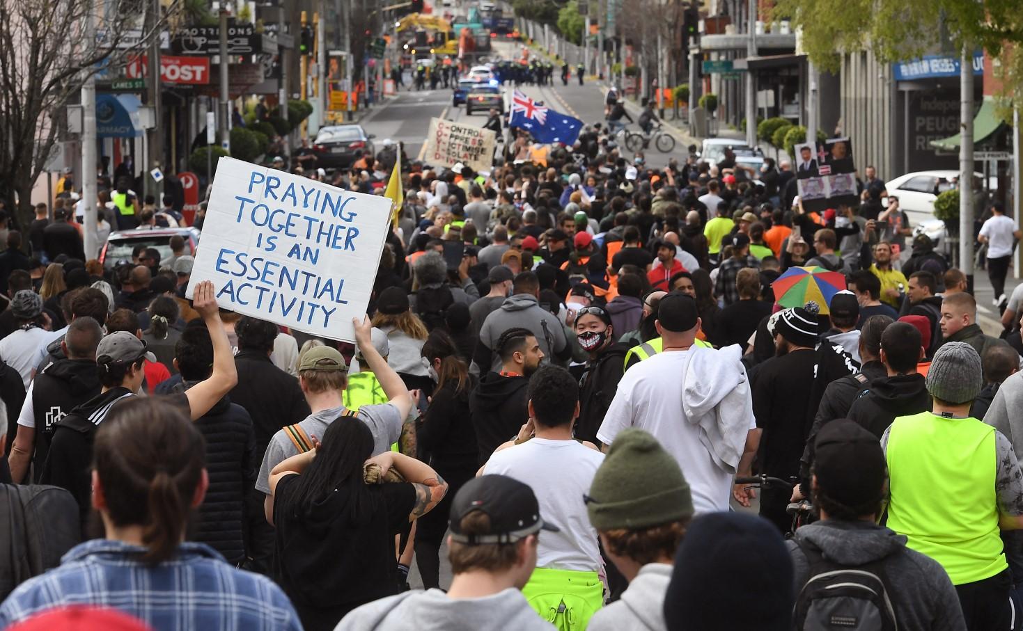 U Australiji uhapšeno preko 250 demonstranata protiv mjera, ozlijeđeni policajci