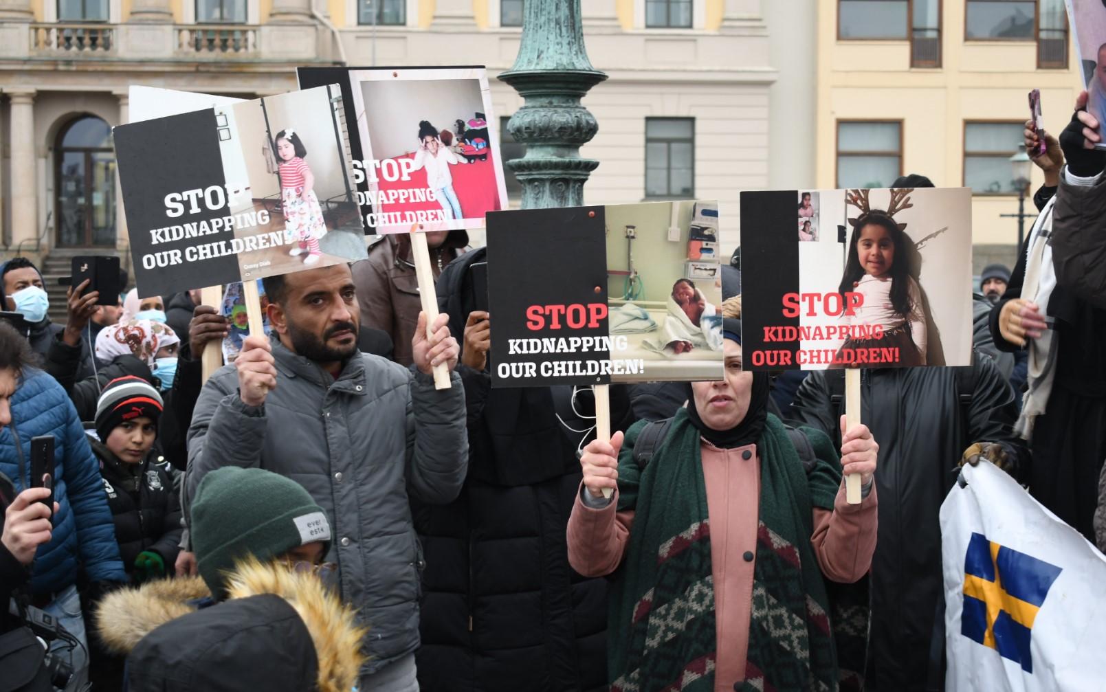 U Švedskoj protestirale muslimanske porodice kojima su oduzeta djeca