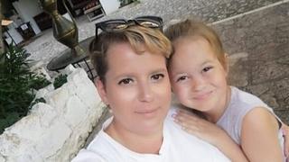Zeničanka na liječenju u Turskoj, potrebno 67.520 eura: Bolesnu Nejru Bešić kod kuće čeka kćerka