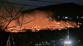 Požari u Vogošći na više lokacija: Gorjelo nisko rastinje