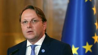 Eurozastupnici traže ostavku komesara za proširenje Olivera Varheljija
