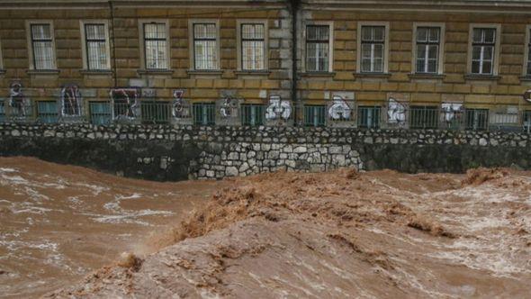 Poplave u KS - Avaz